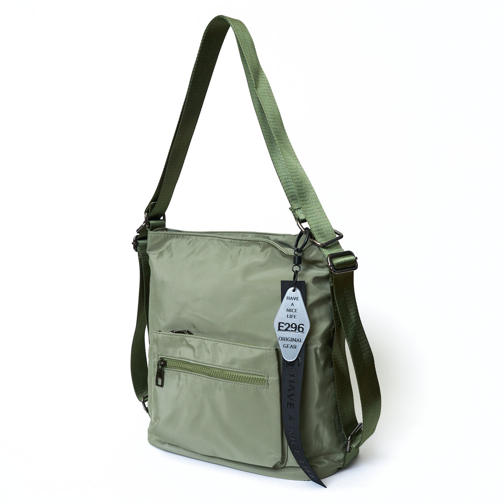 【E296】ナイロンショルダーBAG 001