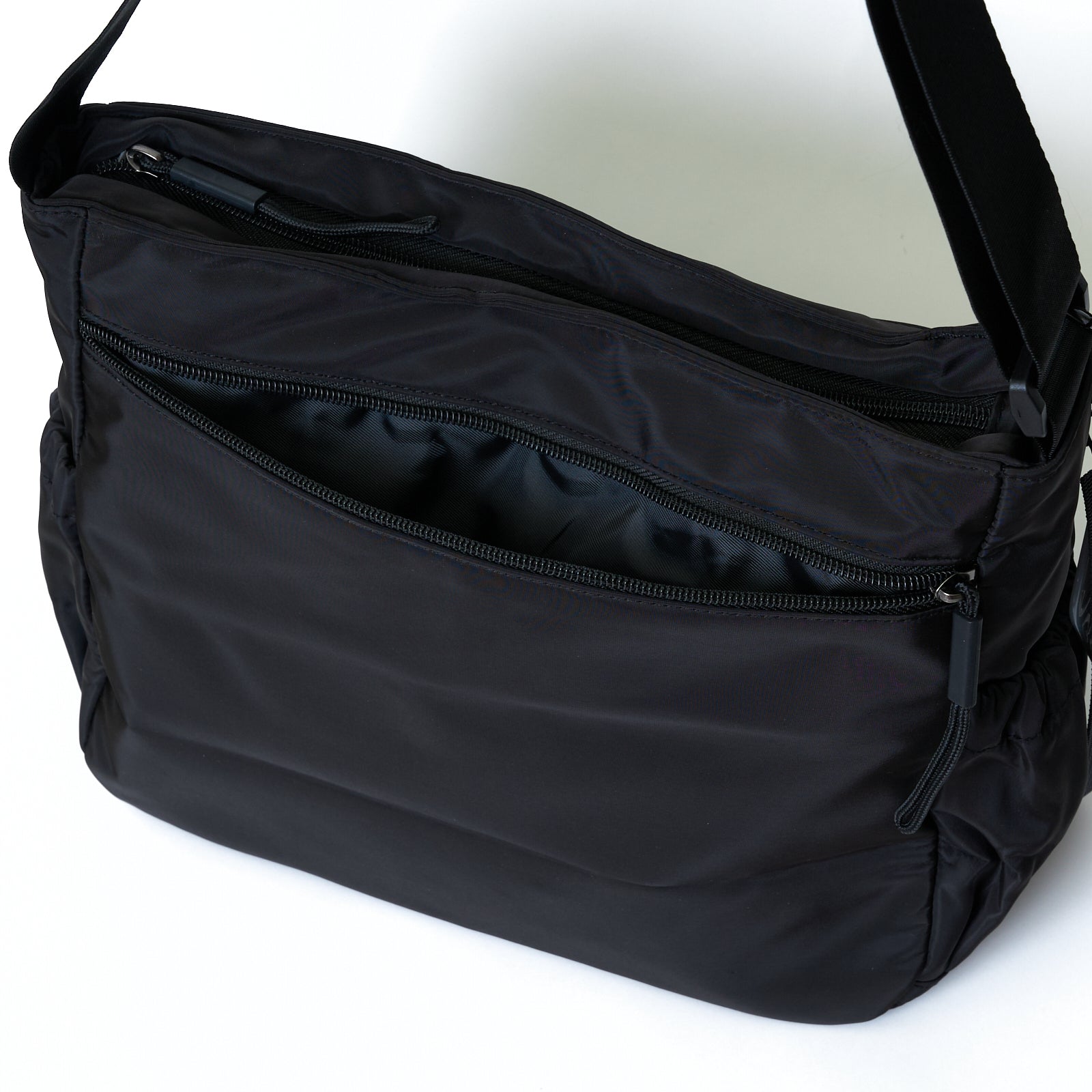 【E296】フラップショルダーBAG 002