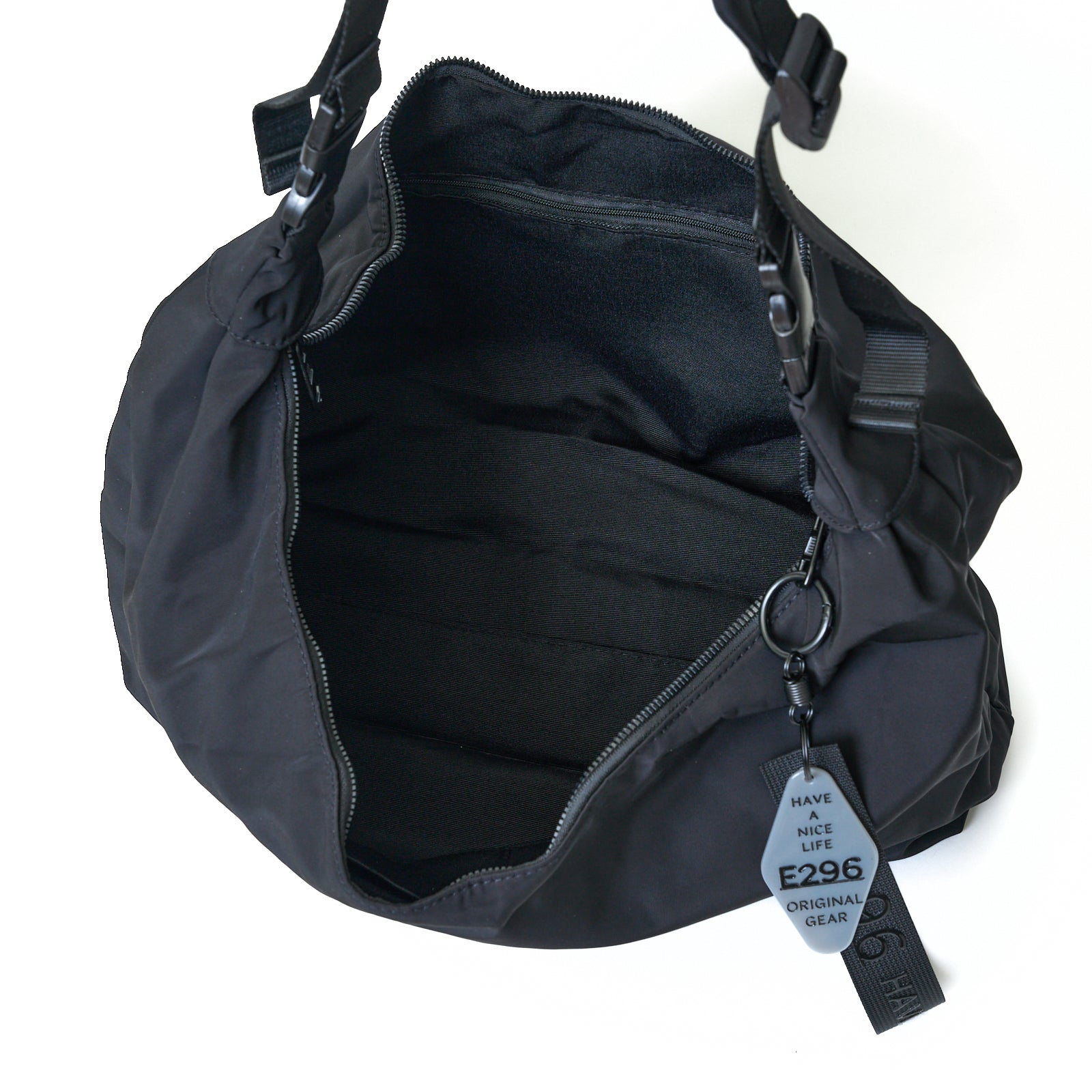 【E296】シンプルショルダーBAG 009